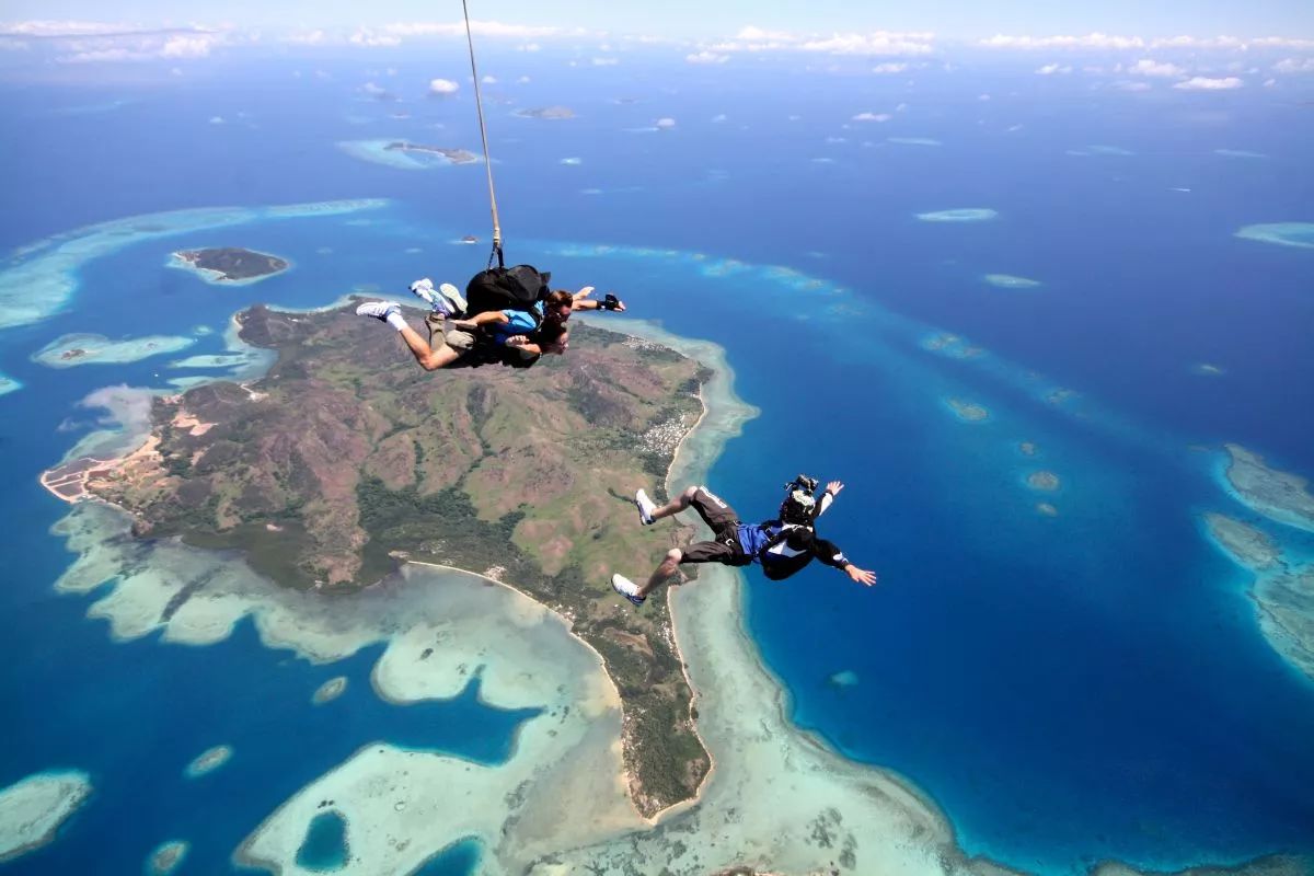 斐济跳伞